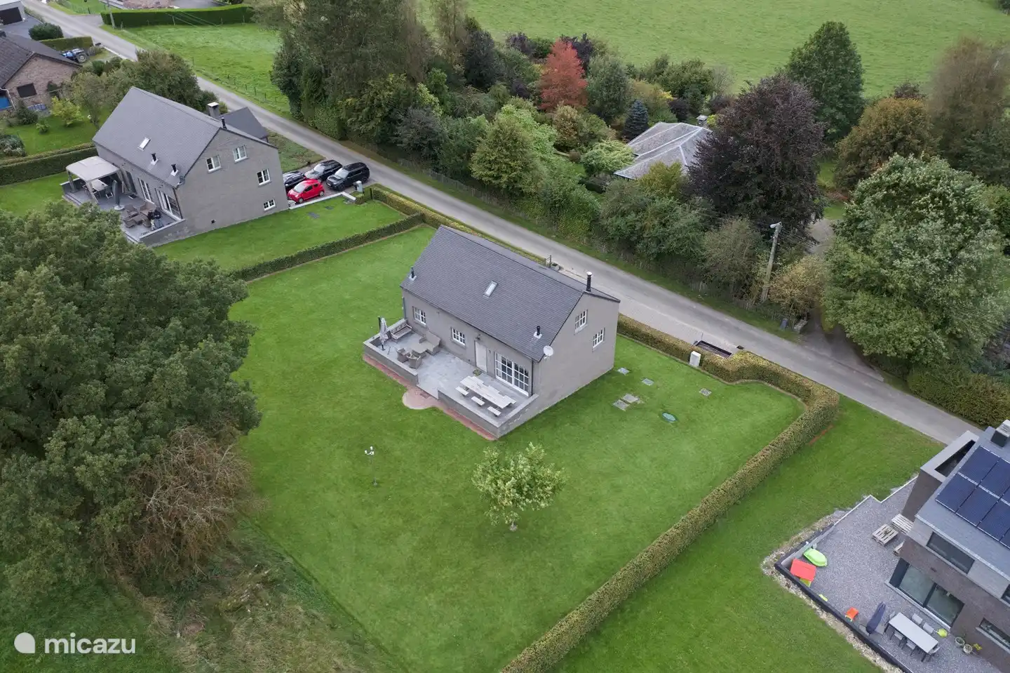 Luftbild: großer Garten