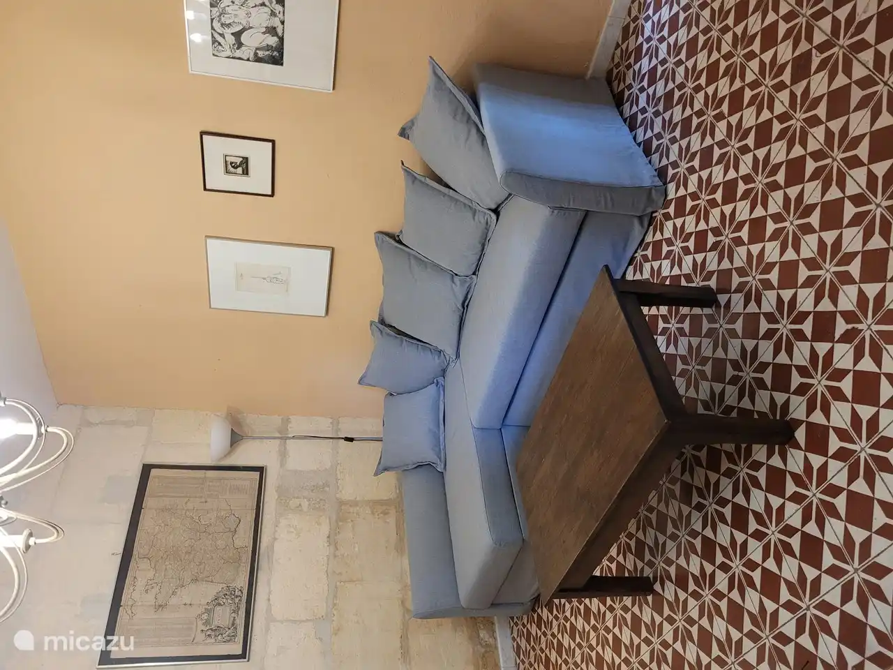 Canapé lounge dans le salon