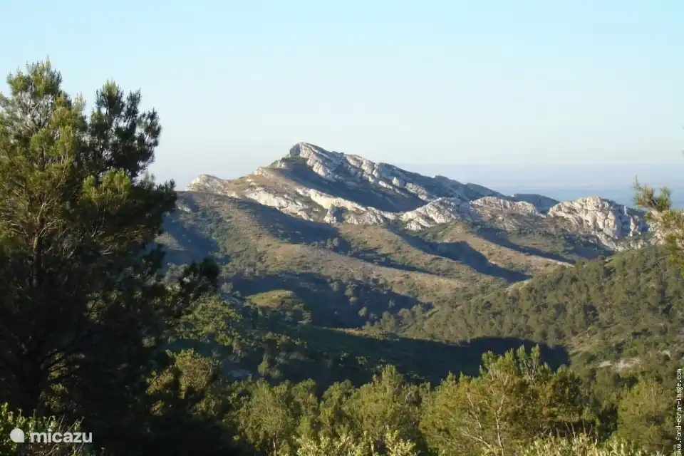 Les Alpilles à 2 minutes