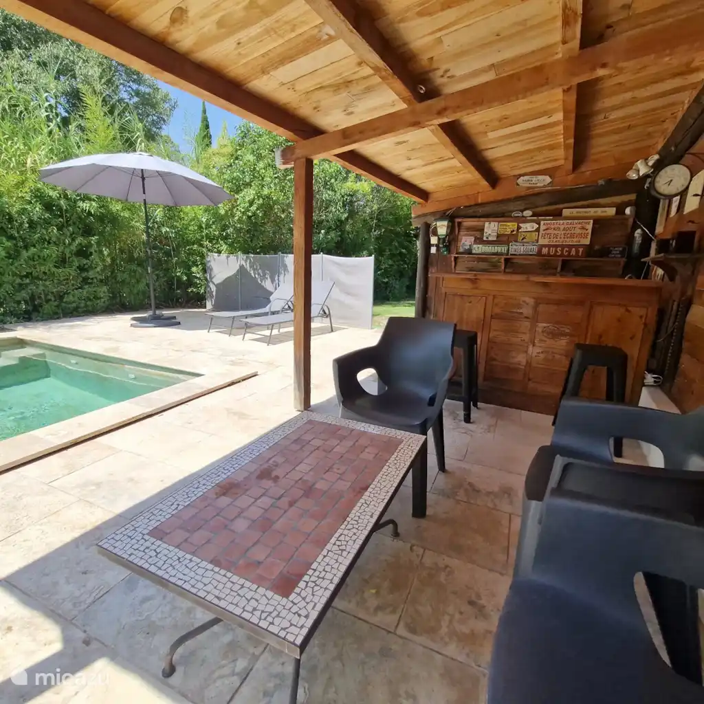 Huis met privé zwembad en tuin