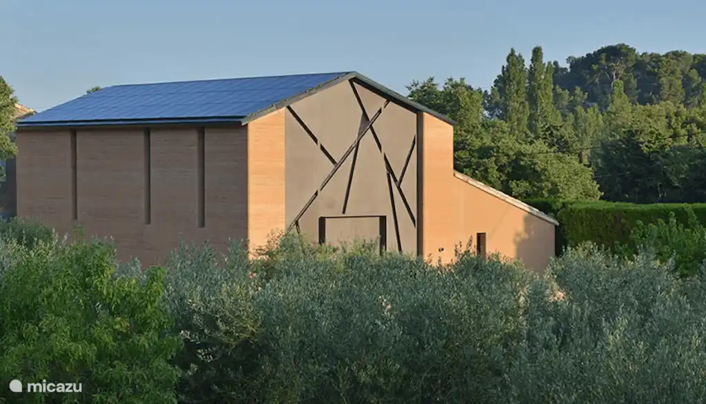 Domaine de Trévallon à 6 minutes en voiture