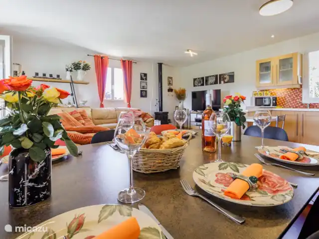 Parignac | France, Lot, Payrignac - villa Mettre la table