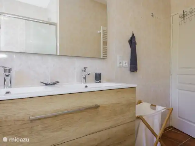 Parignac | France, Lot, Payrignac - villa Salle de Bains