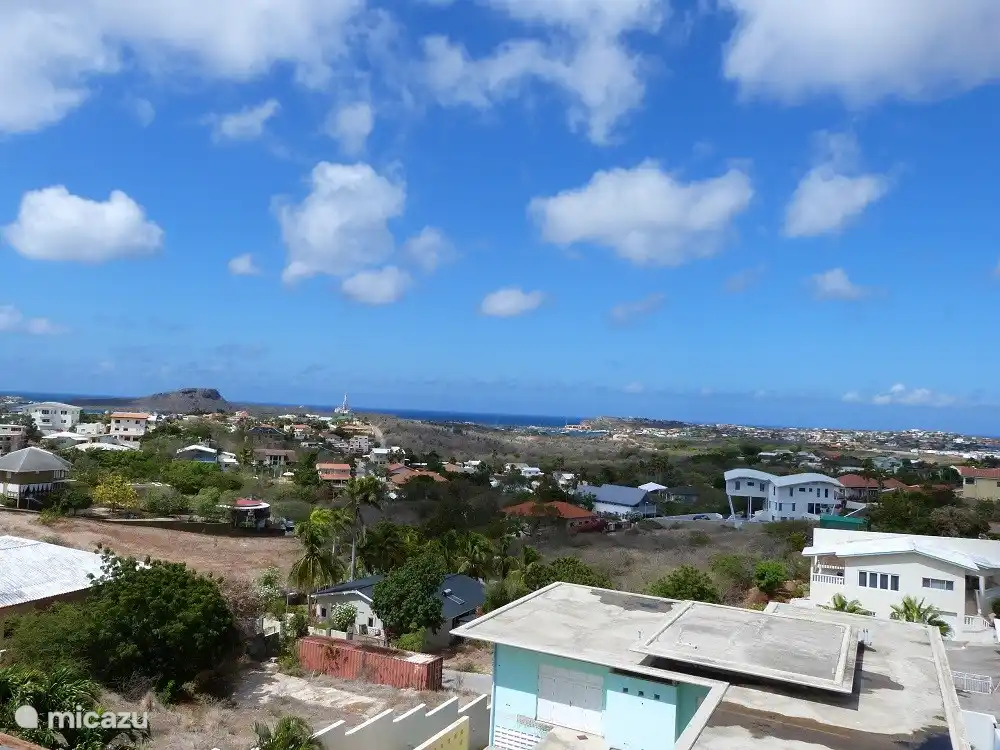 Belle vue sur le quartier et la mer