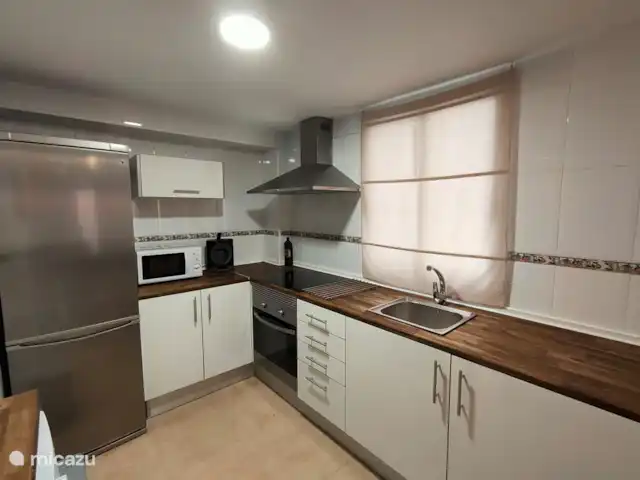 Apartamento a 500m de la playa en España, Valencia, Valencia, España - apartamento cocina