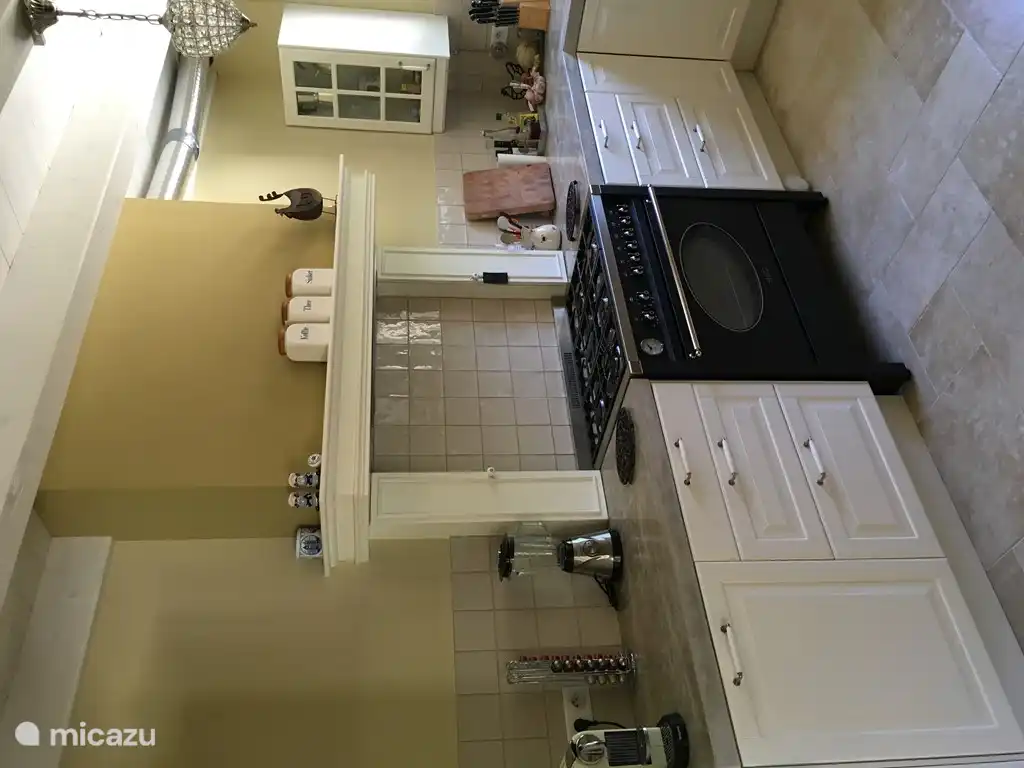 Heerlijk ruim 6 pits fornuis met wok en extra lange brander