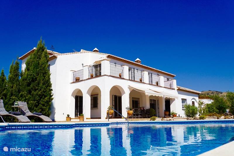 Vakantiehuis Spanje, Andalusië, Valle de Abdalajís Villa Sfeervolle cortijo in Andalusië