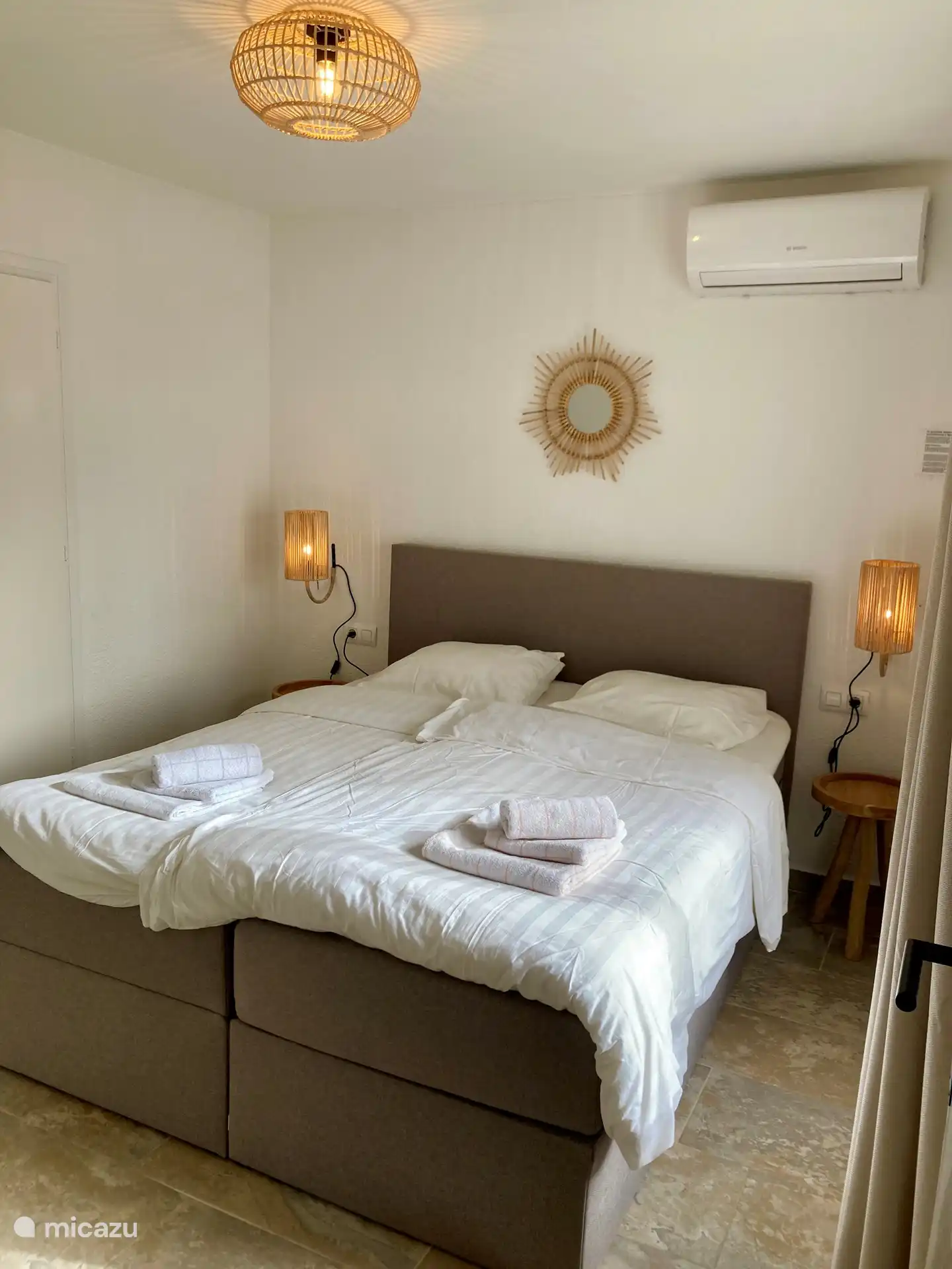 Schlafzimmer mittlere Etage