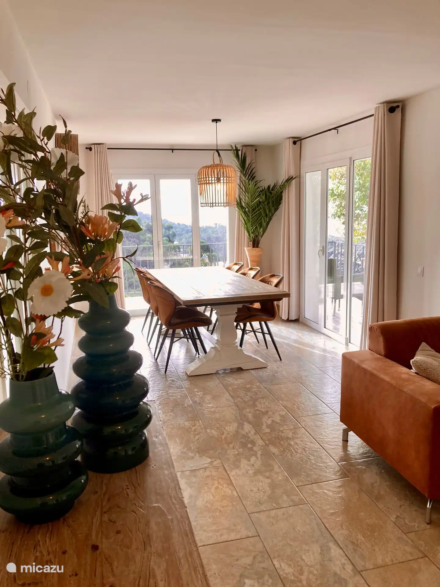 Wohnzimmer mittlere Etage