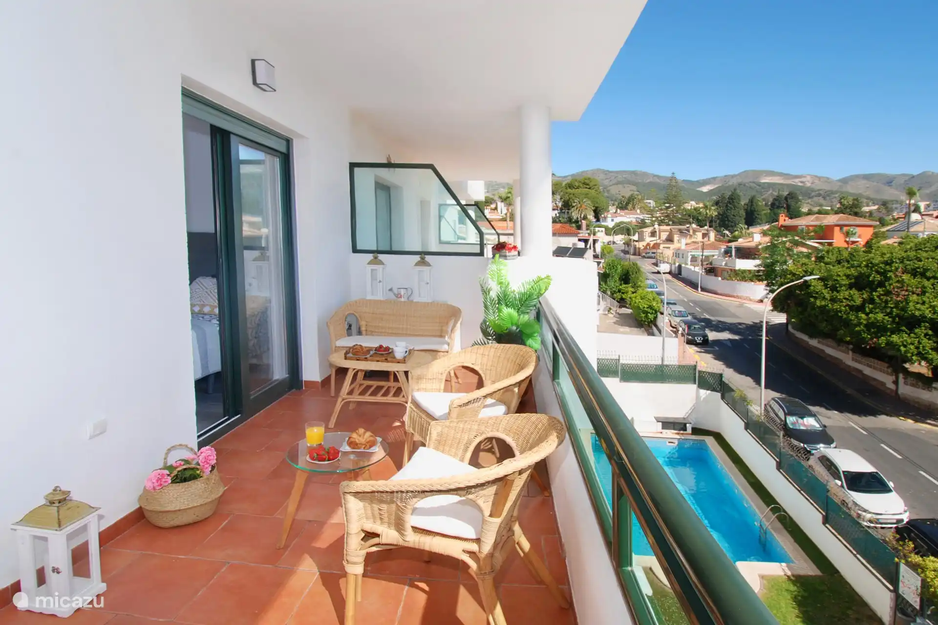 Terrasse mit Bergblick