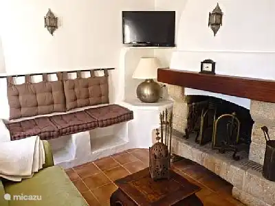 Salón con chimenea