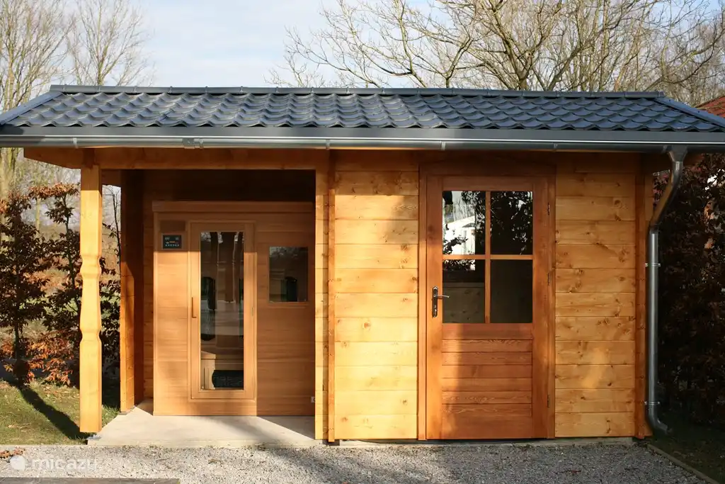 Tuinhuis met infrarood sauna