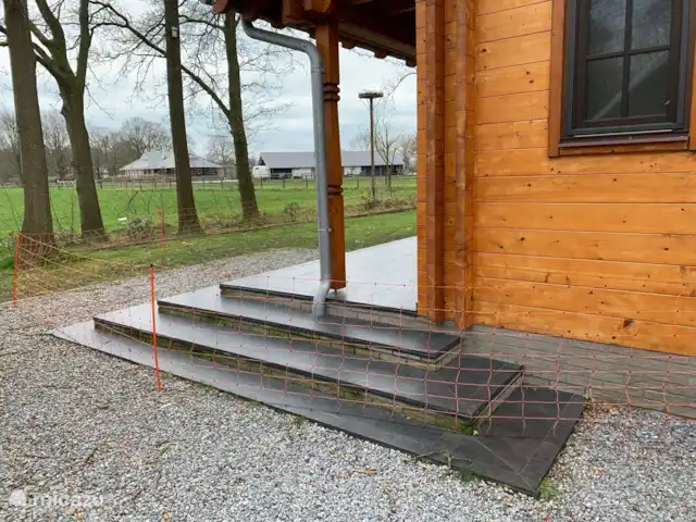 Houten villa Albert huren in Nederland, Overijssel, Den Ham - vakantiehuis Mobiel hek voor de hond