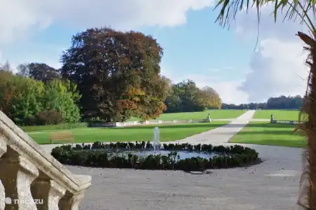 Vakantiehuis Frankrijk, Calvados, Villers-Bocage landhuis / kasteel Chateau de Villers-Bocage oprijlaan