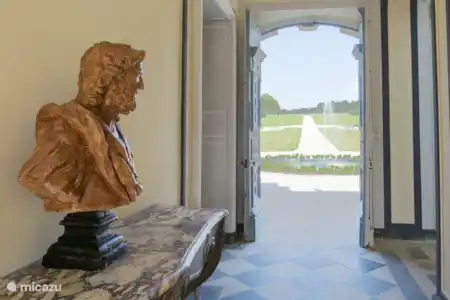 Vakantiehuis Frankrijk, Calvados, Villers-Bocage landhuis / kasteel Chateau de Villers-Bocage doorkijkje