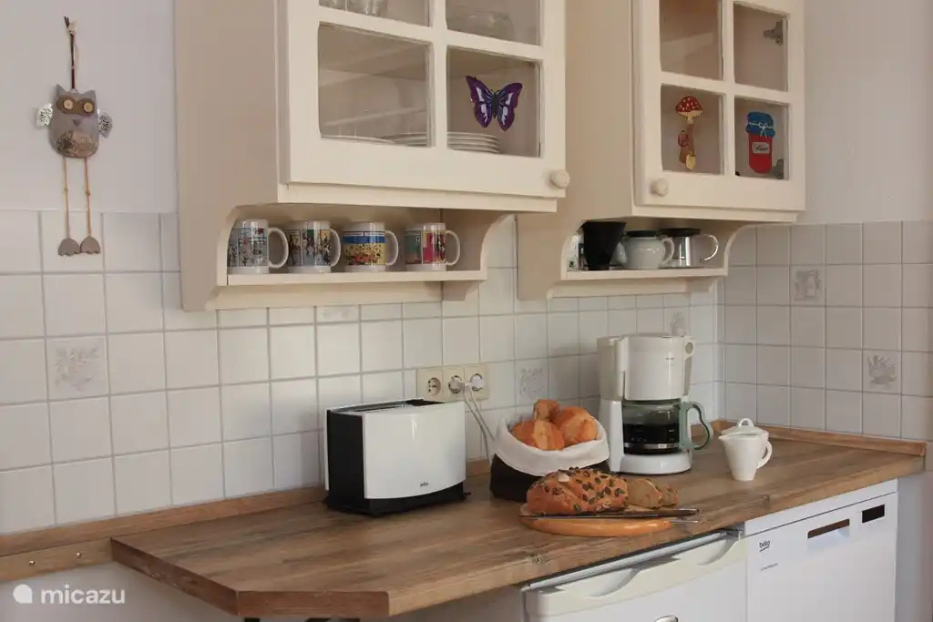 Die Küche – gut ausgestattet und mit persönlicher Note