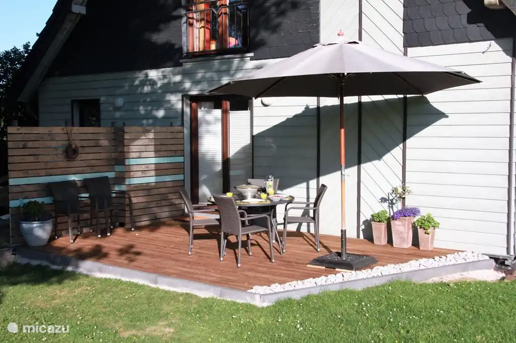 Sommer-Sonnenterrasse