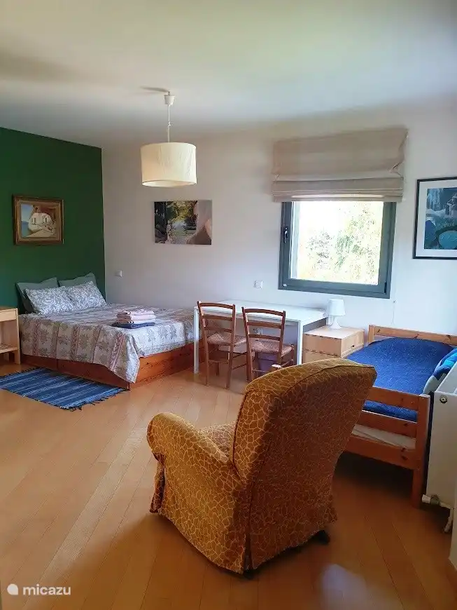 The furnishings of the apartment.