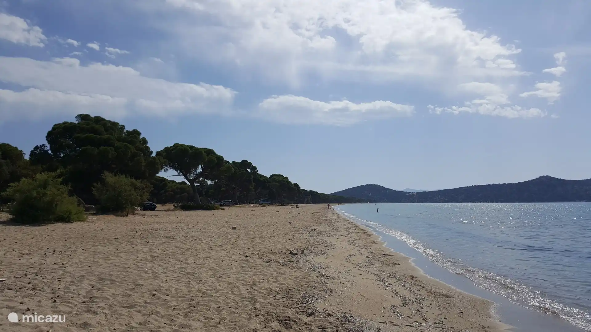The beach is a 35-minute drive away. Schinias beach.