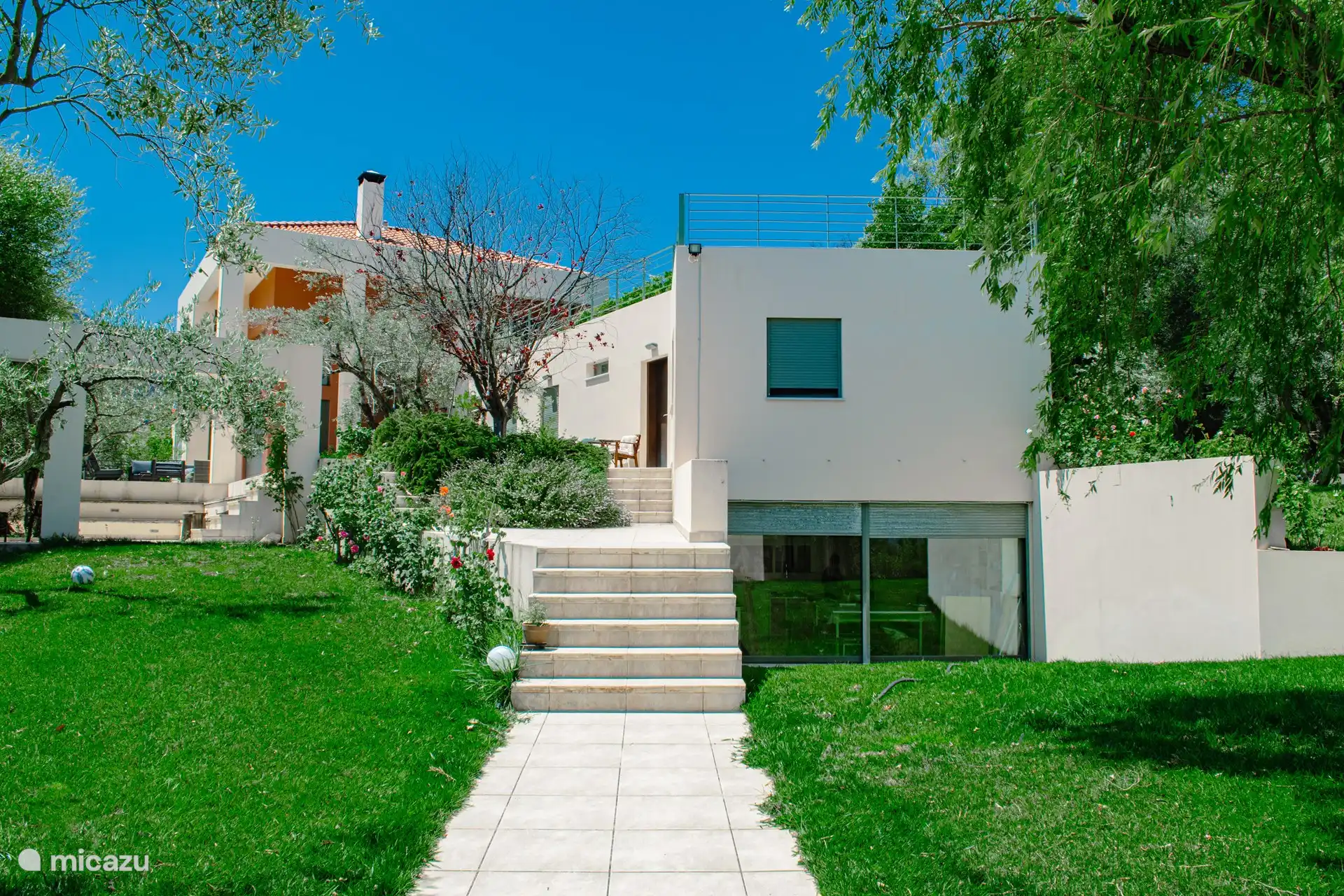 The apartment above the art studio.
