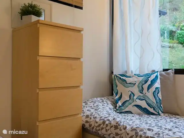 Vakantie Bungalow Sunclass Tignale huren in Italië, Gardameer, Tignale - bungalow Slaapkamer met twee eenpersoonsbedden