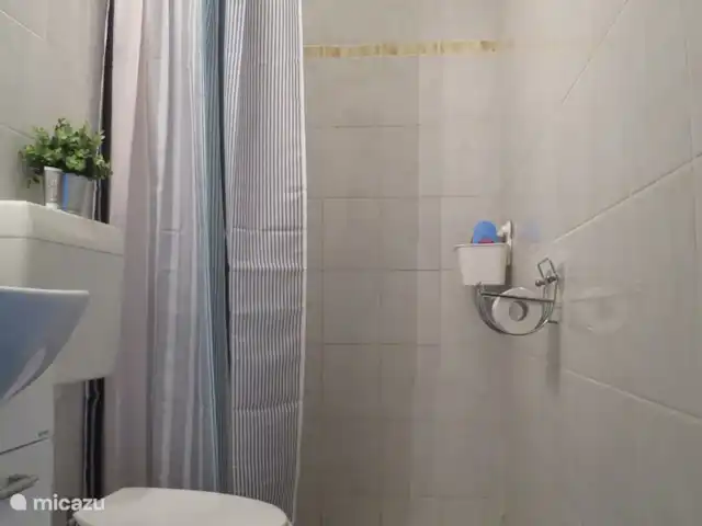 Vakantie Bungalow Sunclass Tignale huren in Italië, Gardameer, Tignale - bungalow Badkamer