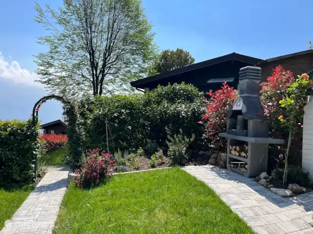 Vakantie Bungalow Sunclass Tignale huren in Italië, Gardameer, Tignale - bungalow Voortuin