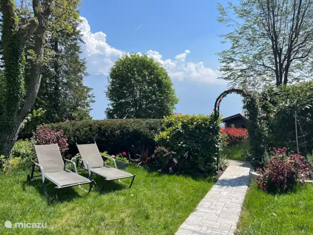Vakantie Bungalow Sunclass Tignale huren in Italië, Gardameer, Tignale - bungalow Uitzicht vanuit de tuin