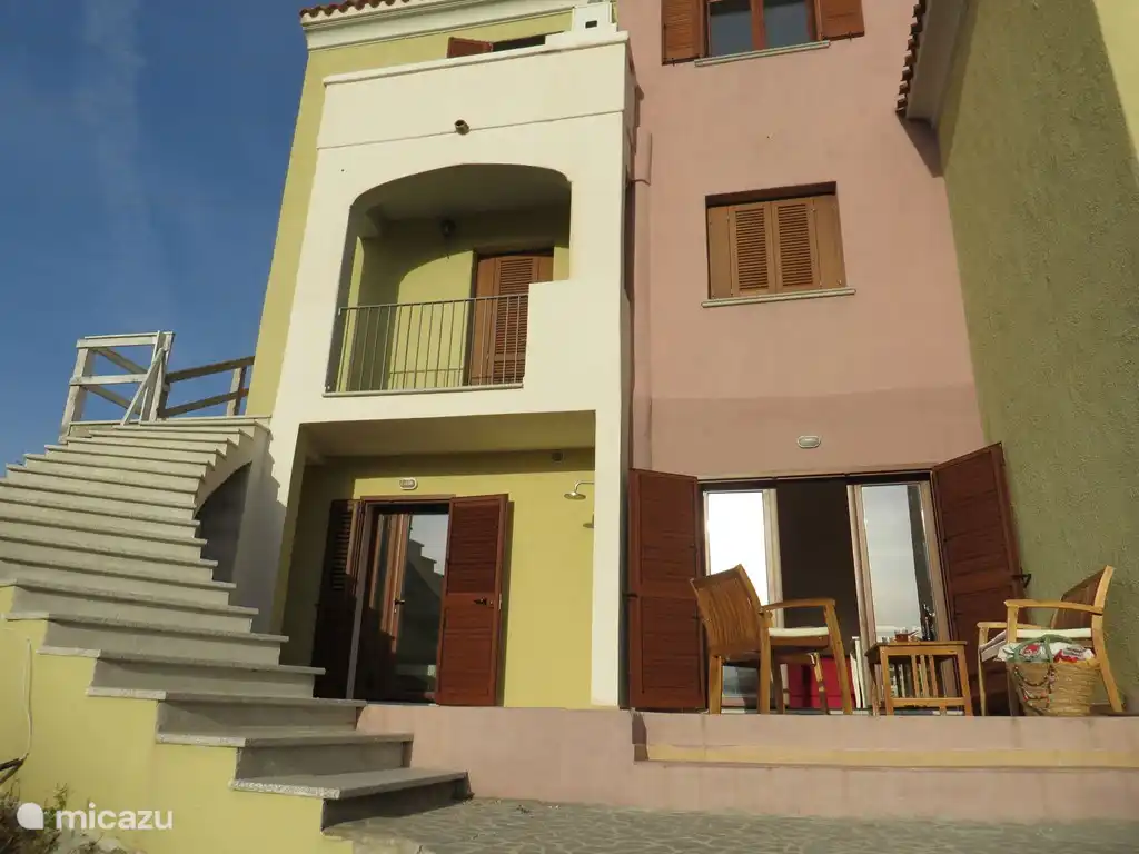 Vista Mare Monte in Italien, Sardinien, San Lorenzo - Appartement