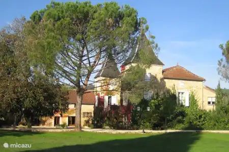Vakantiehuis Frankrijk, Lot, Prayssac appartement 2p. ap. bij Sprookjesachtig Kasteel .