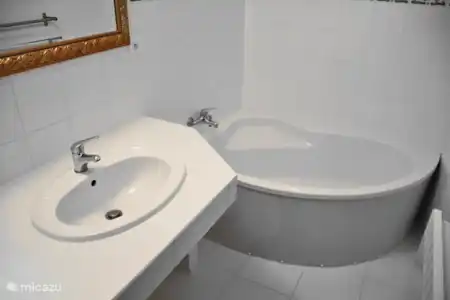 Vakantiehuis Frankrijk, Lot, Prayssac appartement 2p. ap. bij Sprookjesachtig Kasteel .