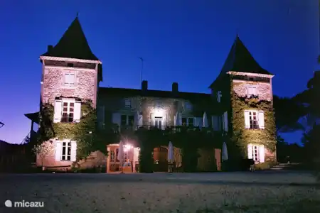 Vakantiehuis Frankrijk, Lot, Prayssac appartement 2p. ap. bij Sprookjesachtig Kasteel .