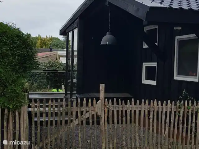 Fort | Pays-Bas, Gueldre, Voorthuizen - bungalow Entrée où vous pouvez placer les vélos à l'intérieur de la clôture