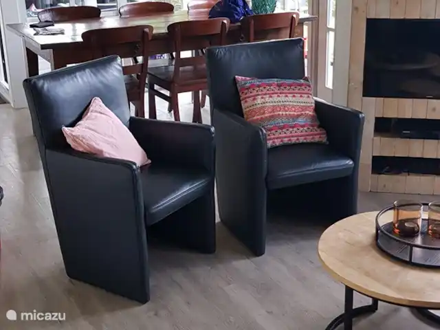 Fort | Pays-Bas, Gueldre, Voorthuizen - bungalow 2 chaises séparées avec une table à manger pour 6 personnes