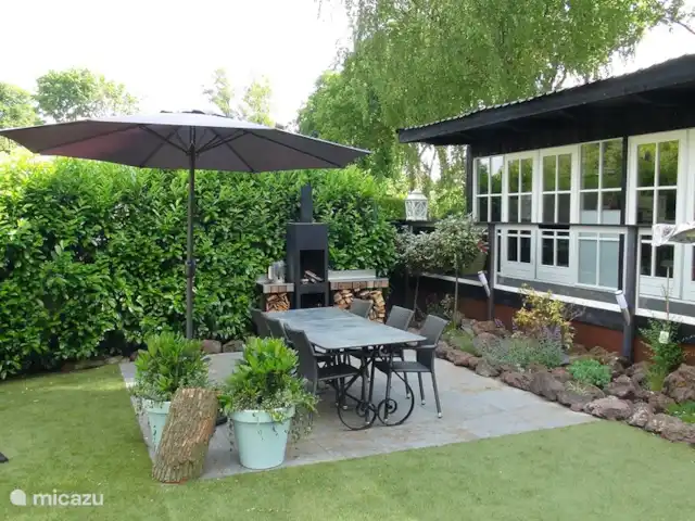 Fort | Pays-Bas, Gueldre, Voorthuizen - bungalow Un charmant bungalow spacieux et lumineux avec un grand jardin privé et un barbecue.