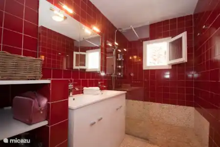Vakantiehuis Spanje, Costa Blanca, Moraira villa Villa Delfin Azul Ruime badkamer met inloopdouche
