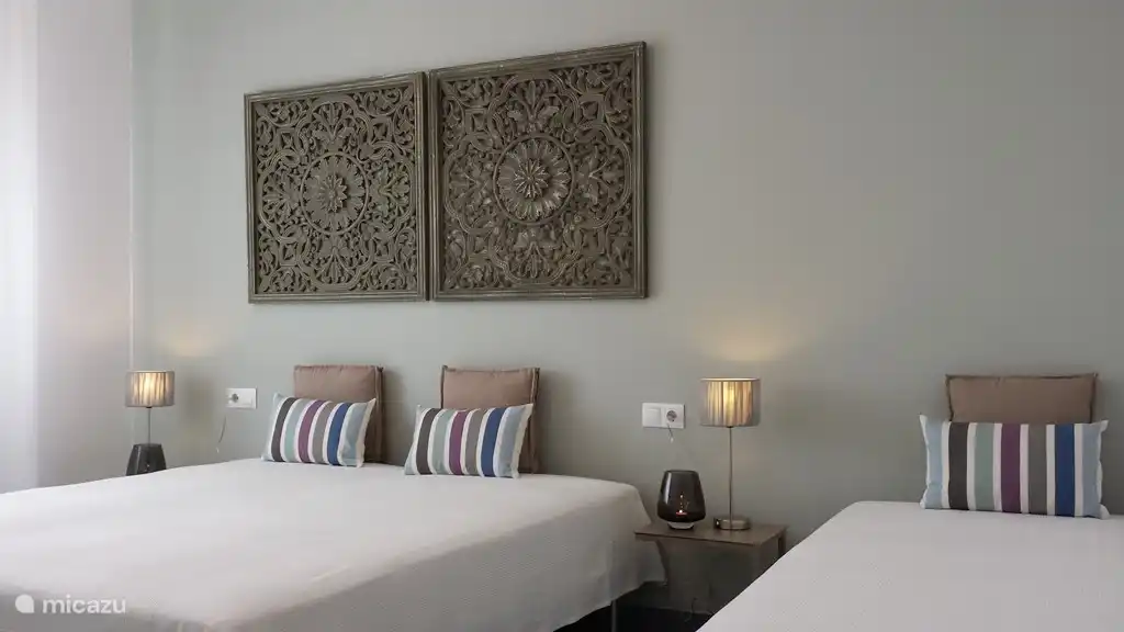 Villa TIBATI Mooie ruime slaapkamers, volledig nieuw ingericht, met comfortabele bedden voor een optimaal slaapcomfort.
