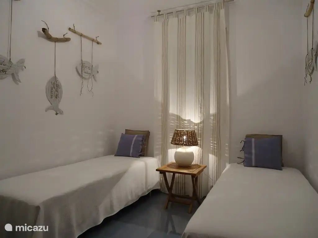 Villa TIBATI Sfeervolle slaapkamers.