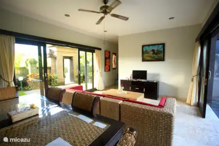 Vacation rental Indonesia, Bali, Keramas - villa Swan Keramas Bali Villa Living room