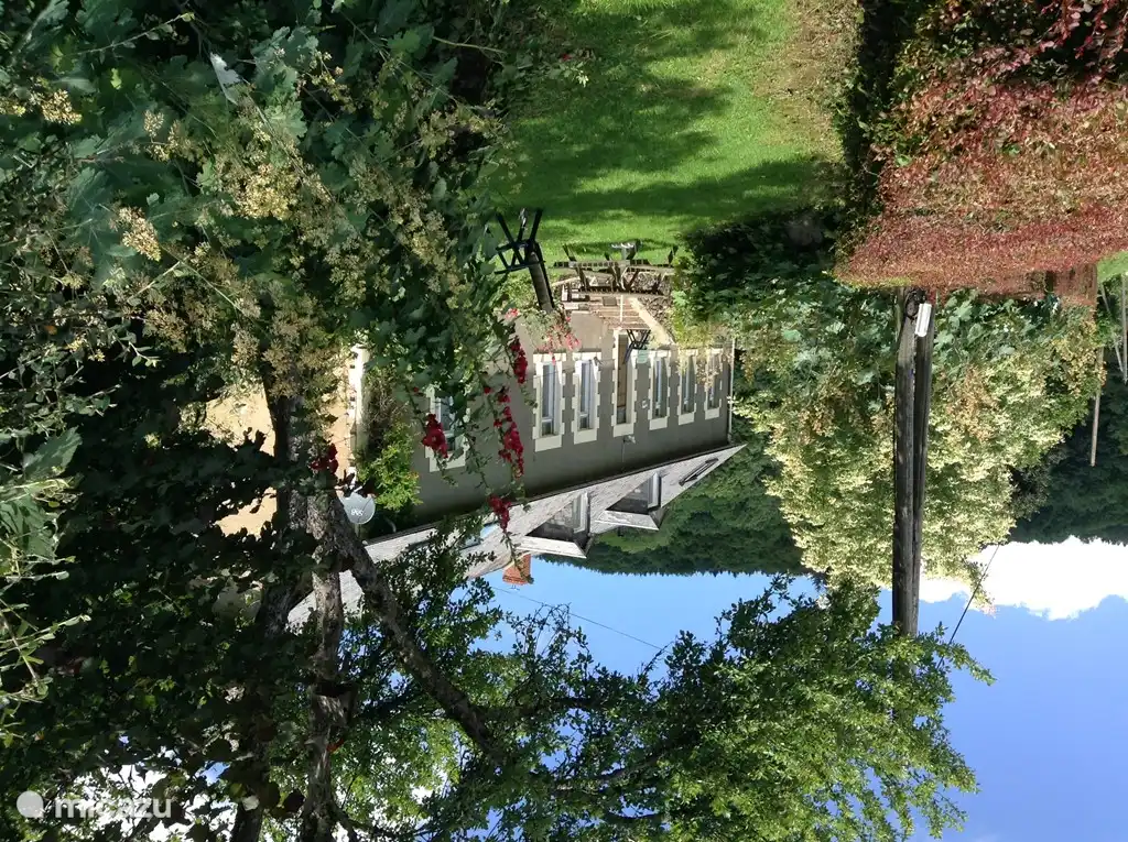 L'Ancienne Ecole in Frankreich, Nièvre, Arleuf - Ferienhaus