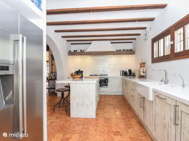 Villa Arcadia Moraira en España, Costa Blanca, Moraira - villa Cocina totalmente equipada y 2 refrigeradores grandes, agua potable purificada y todas las necesidades.