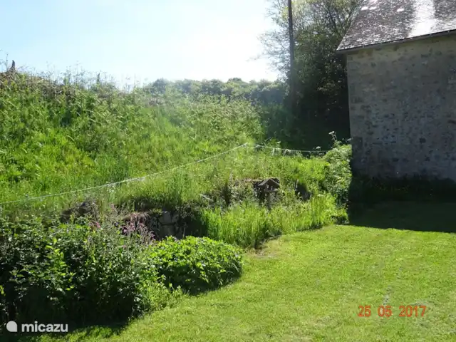 La Maison de la Forêt huren in Frankrijk, Nièvre, Ouroux-en-Morvan - boerderij Tuin