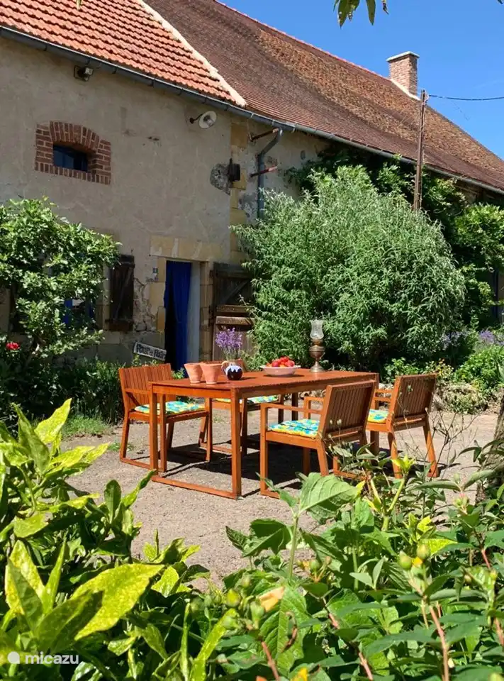 Four à Pain, 6 Personen in Frankreich,  Allier, Vernusse - Gîte / Hütte