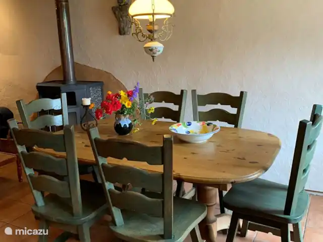 Four à Pain, 6 personnes | France, Allier, Vernusse - gîte / cottage Salle à manger