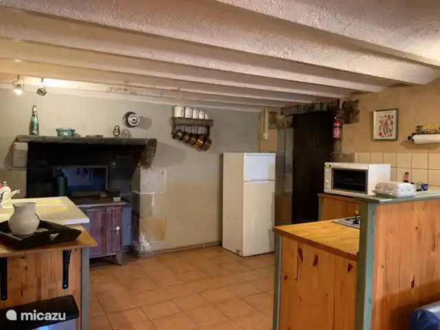 Four à Pain, 6 personnes | France, Allier, Vernusse - gîte / cottage cuisine