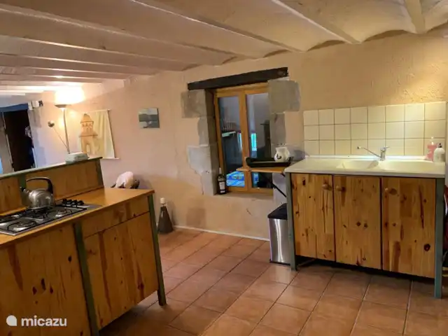 Four à Pain, 6 personnes | France, Allier, Vernusse - gîte / cottage cuisine