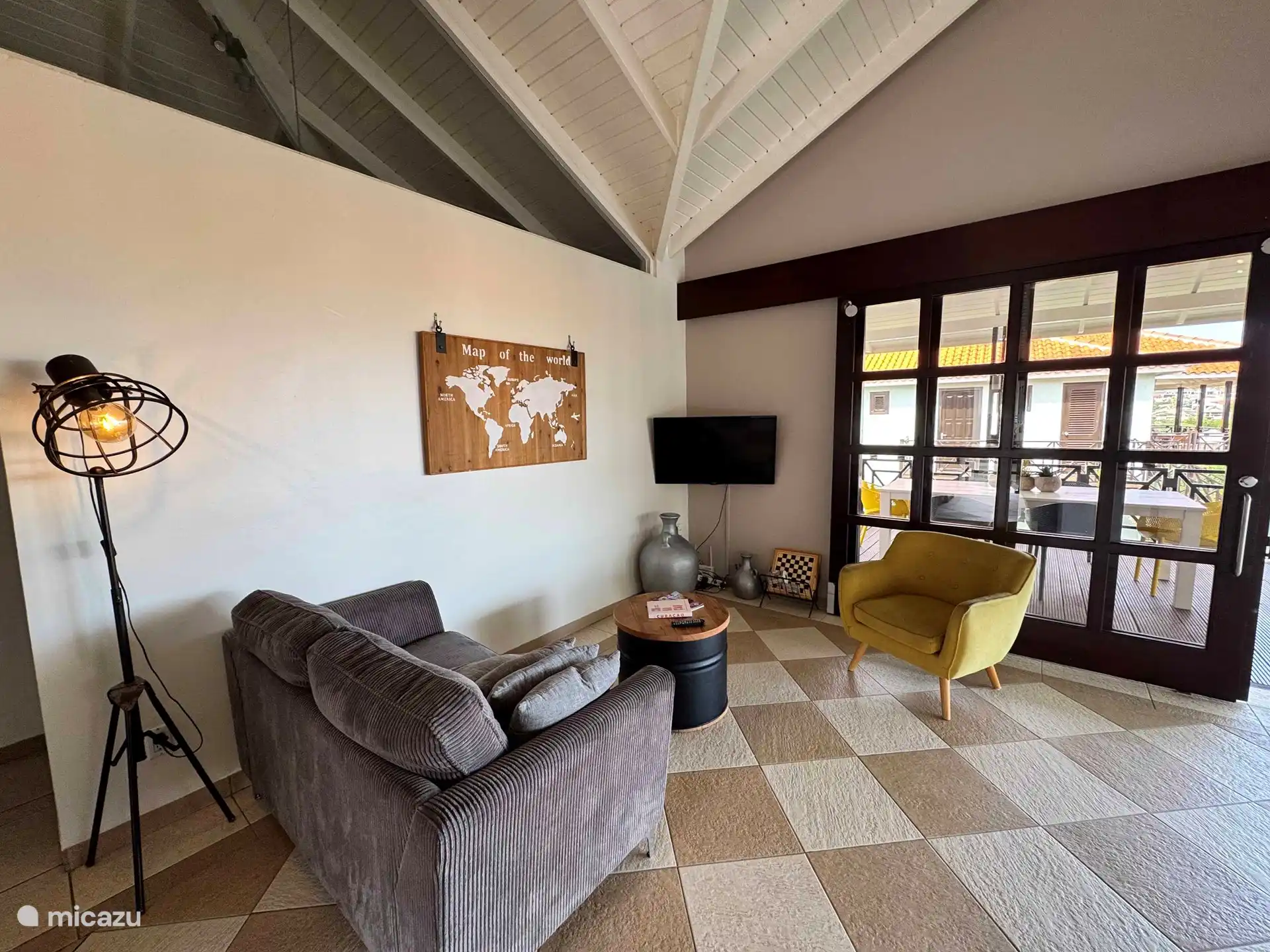 Fernseher mit Apple TV-Gerät