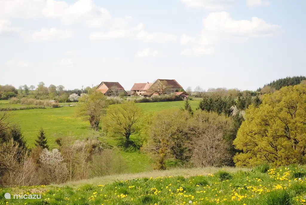 Brénazet, ruhig in der französischen Hügellandschaft gelegen