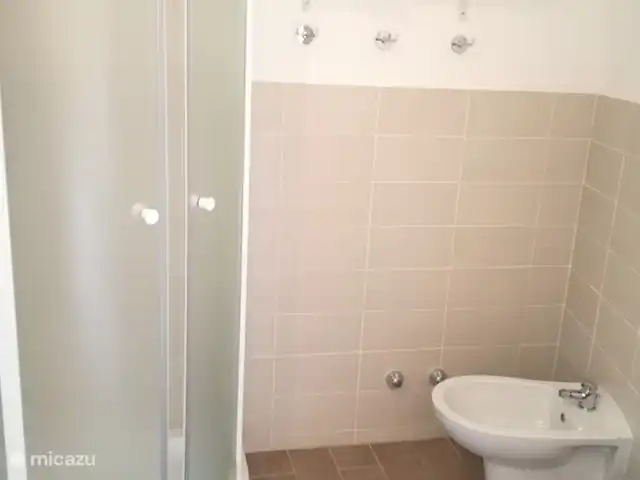 Casa Caroline : rez-de-chaussée + terrasse | Italie, Piémont, Ovada - appartement Salle de bains