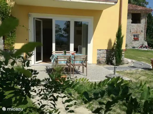 Casa Caroline : rez-de-chaussée + terrasse | Italie, Piémont, Ovada - appartement Terrasse privative attenante au jardin commun